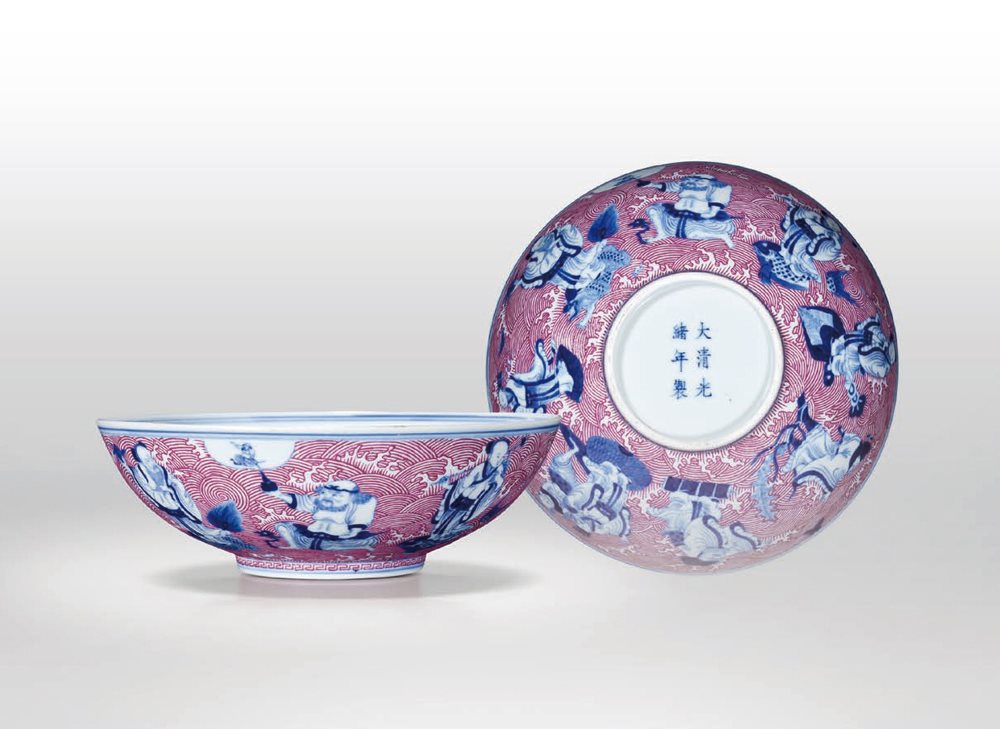 青花胭脂红八仙纹碗