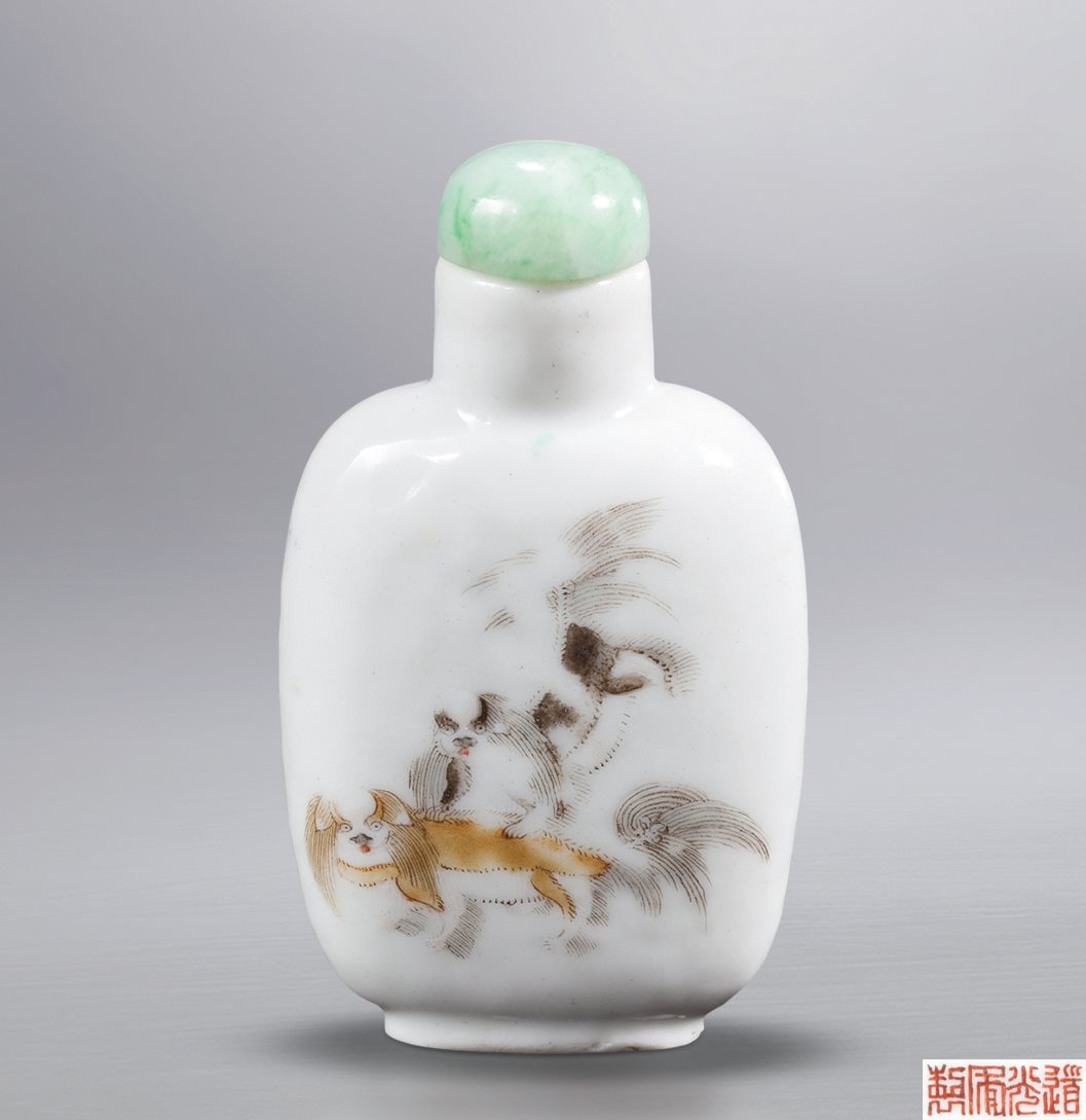 粉彩双鸽双犬图烟壶