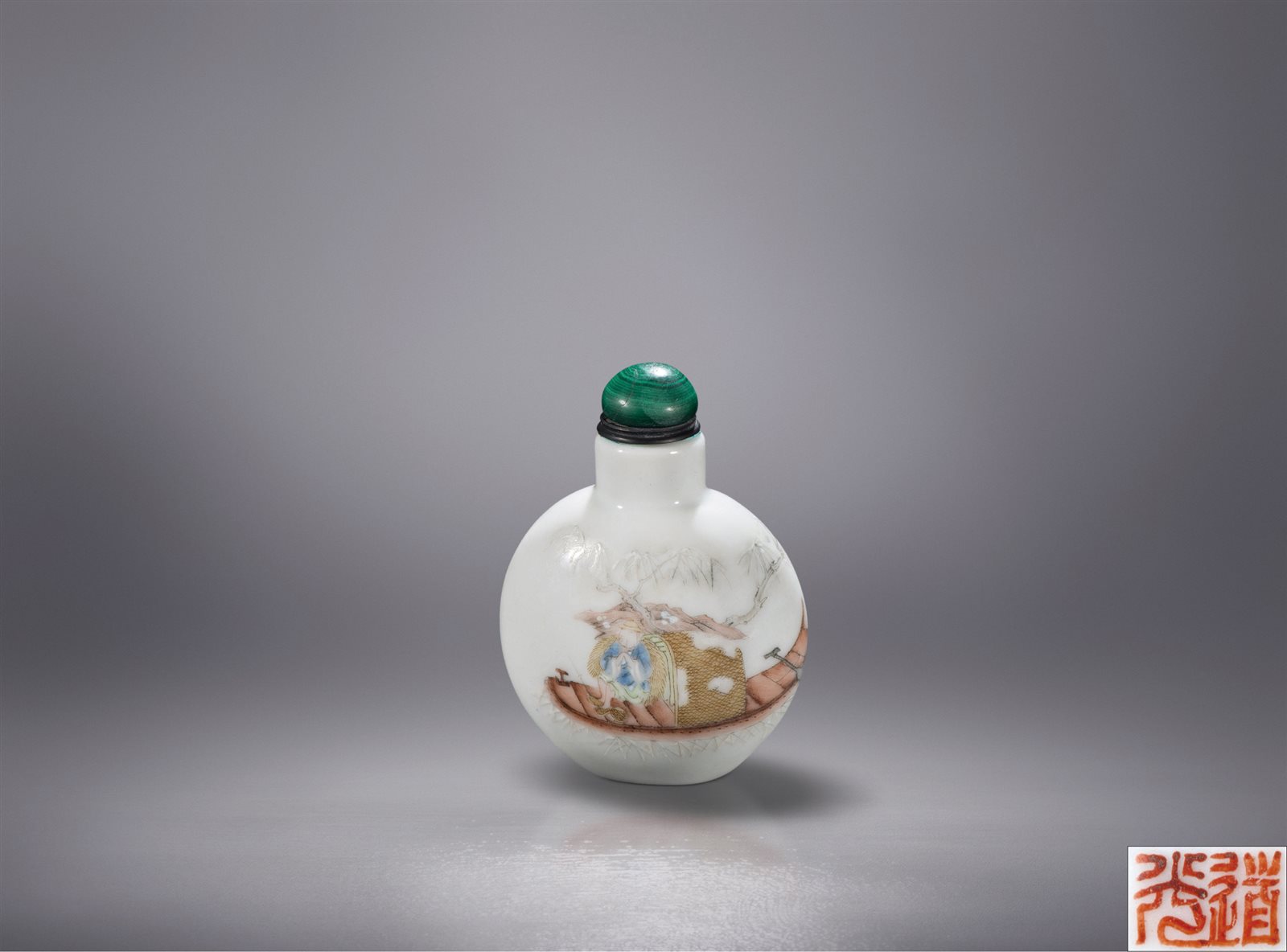 粉彩寒江独钓图鼻烟壶