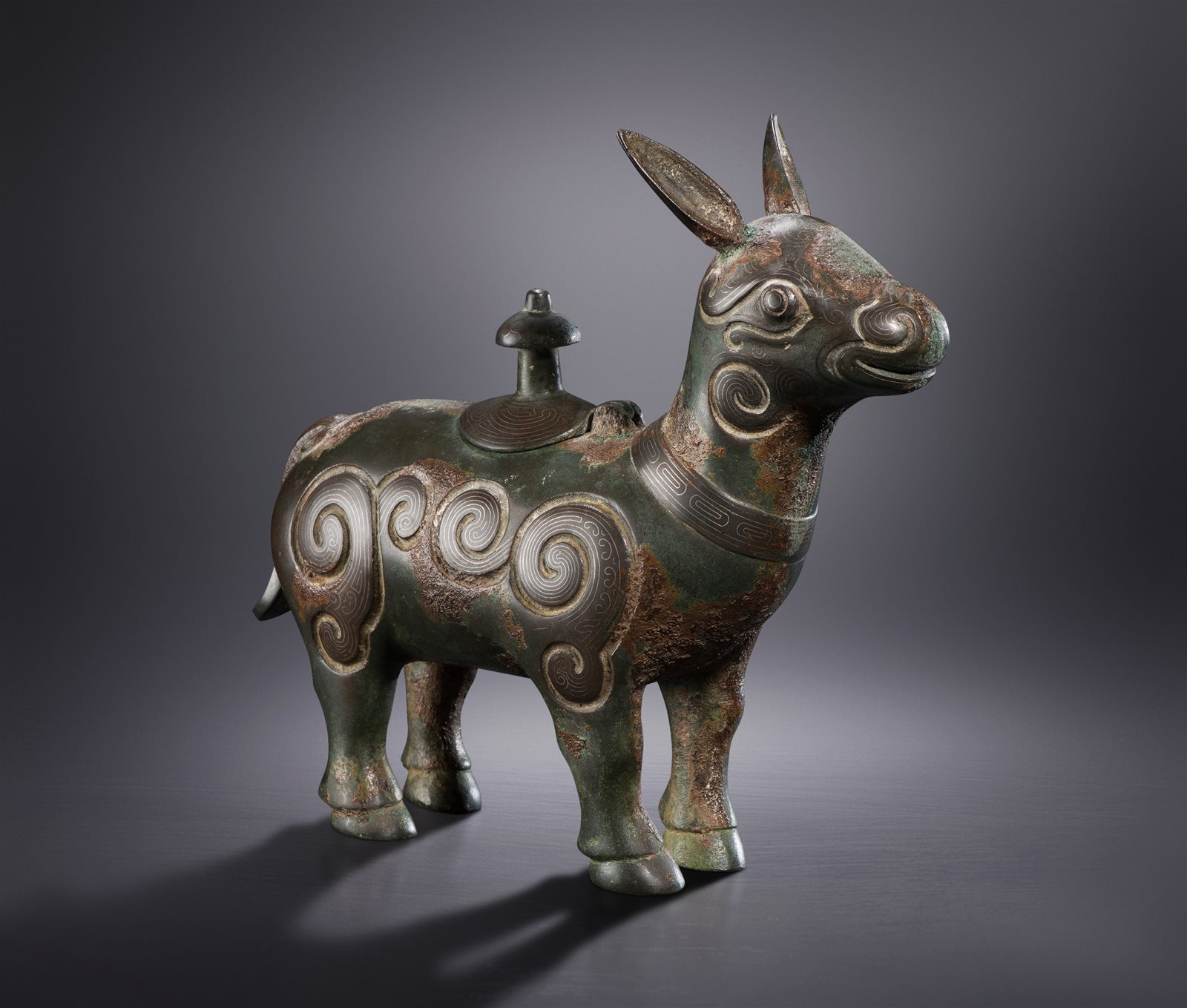 铜错银牺尊