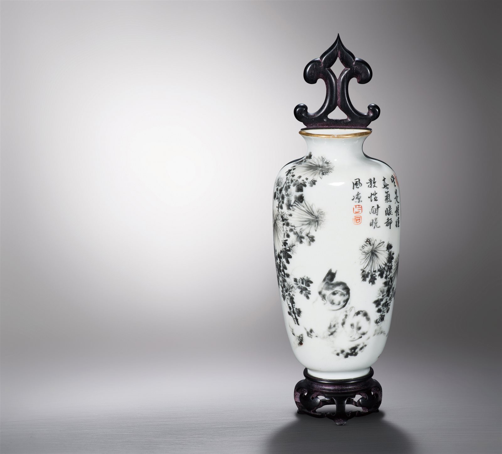 墨彩双欢诗文壁瓶