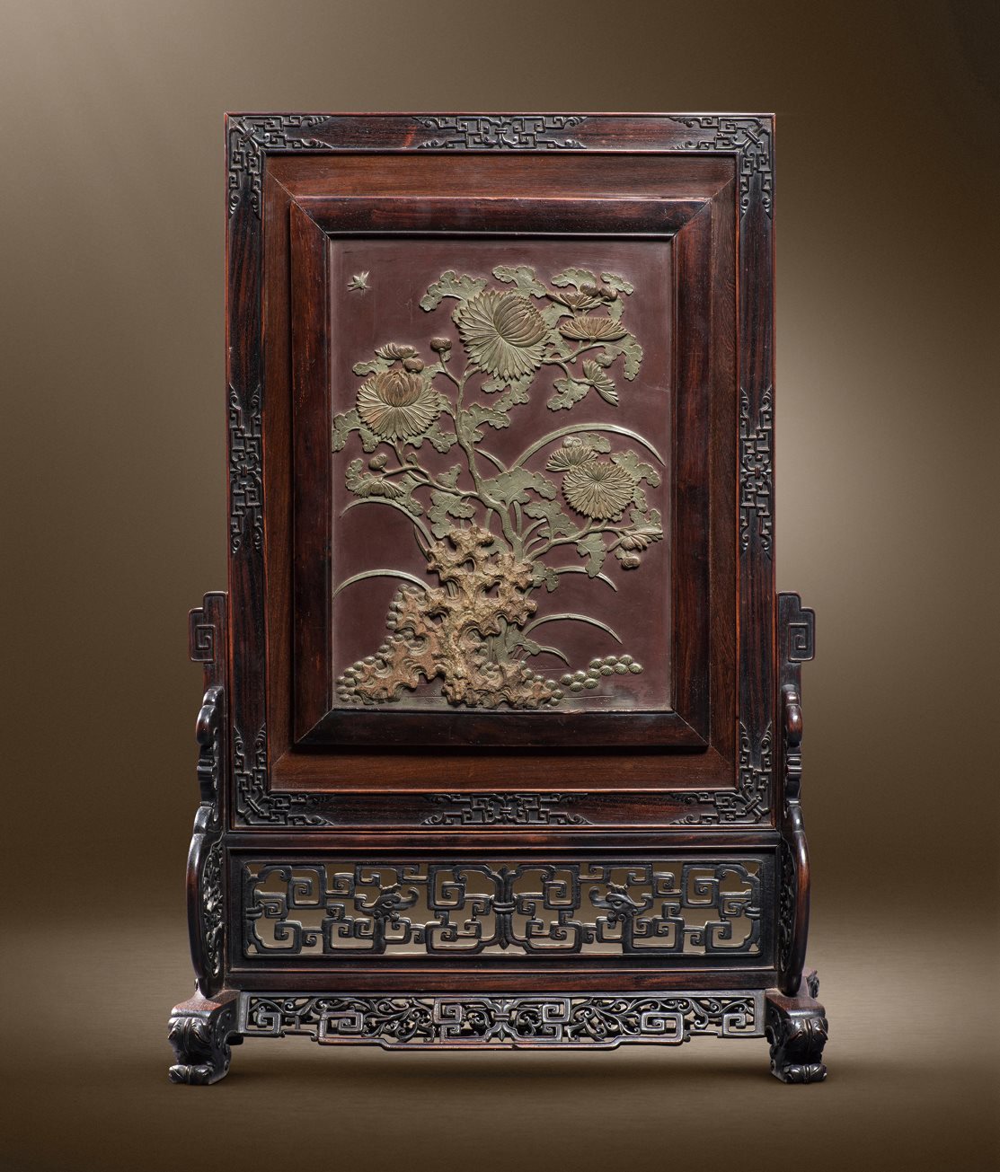祁阳石俏色雕菊石图插屏