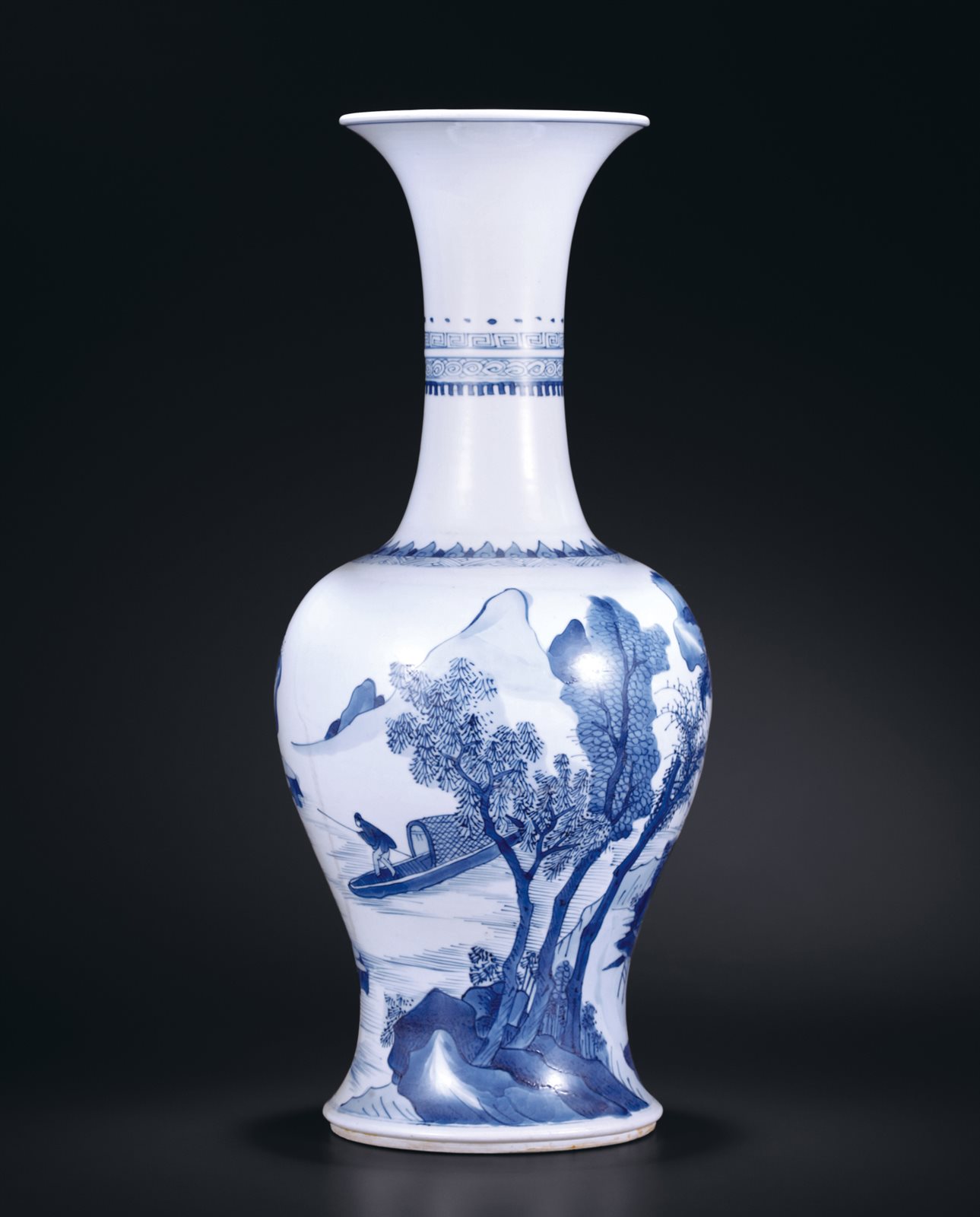 青花山水人物纹撇口瓶