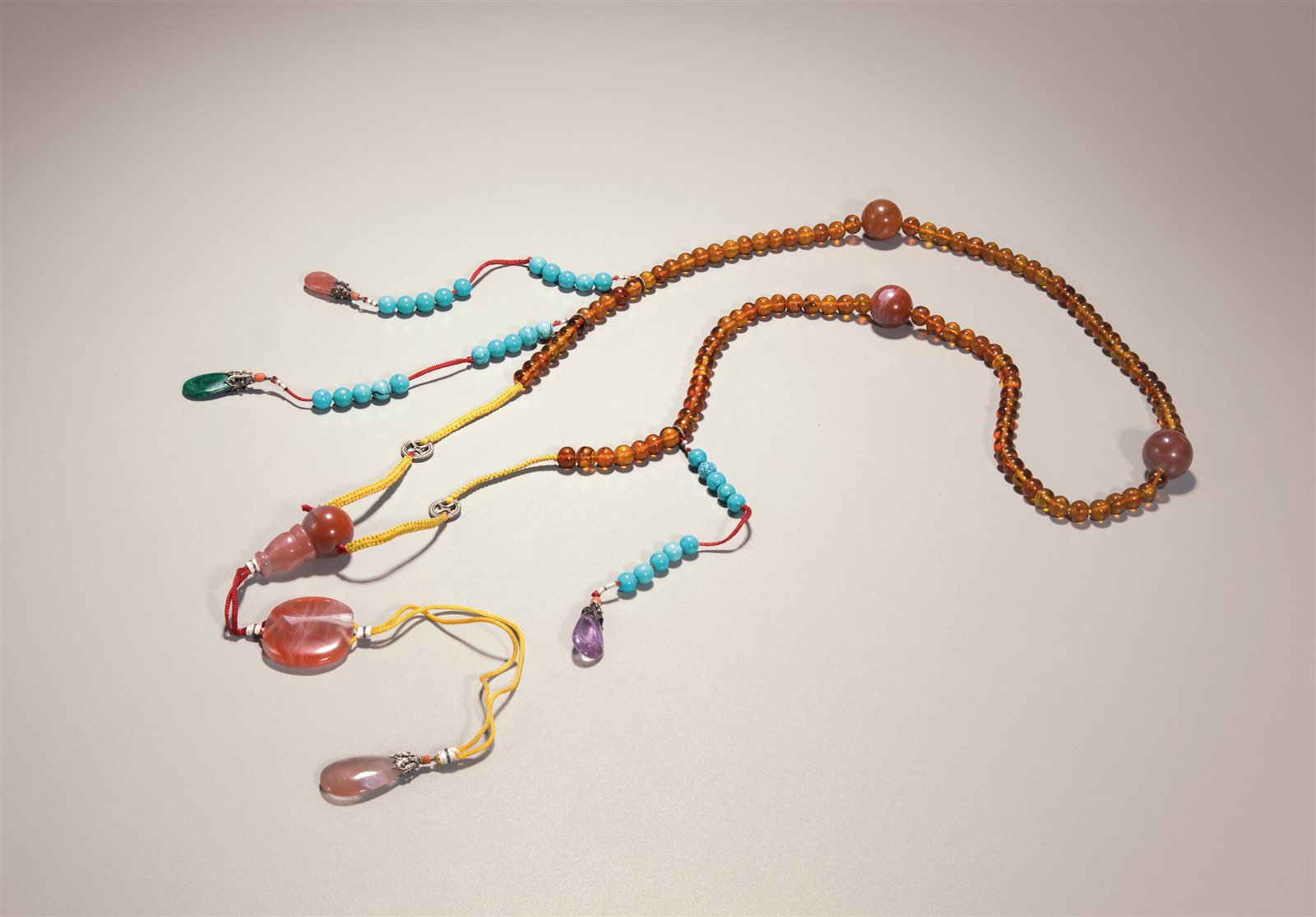 外霁红内釉下三彩鱼藻纹洗