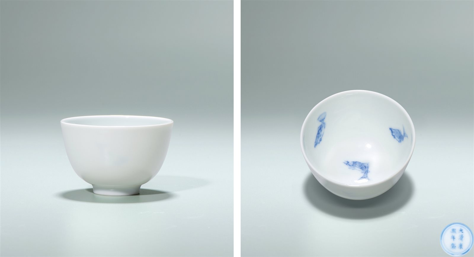 外白釉内青花“连年有余”纹小杯