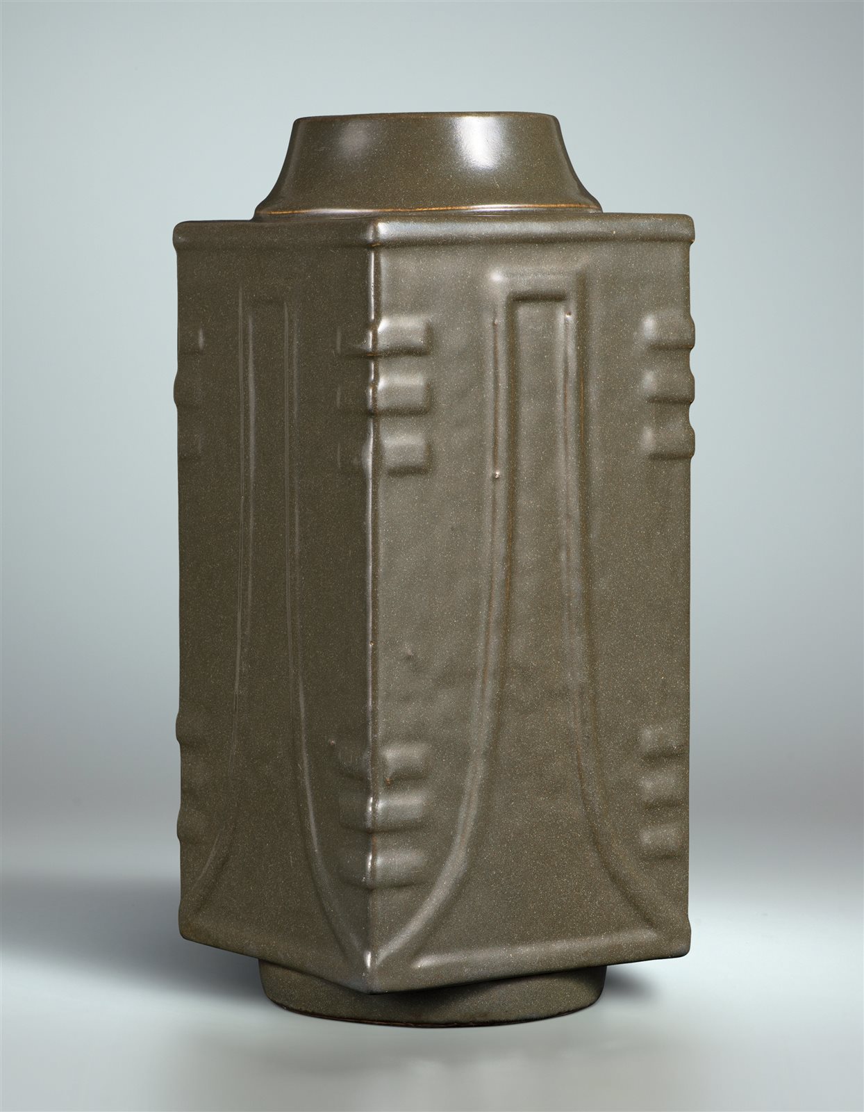 蟹甲青釉琮式瓶(图录号：1178)