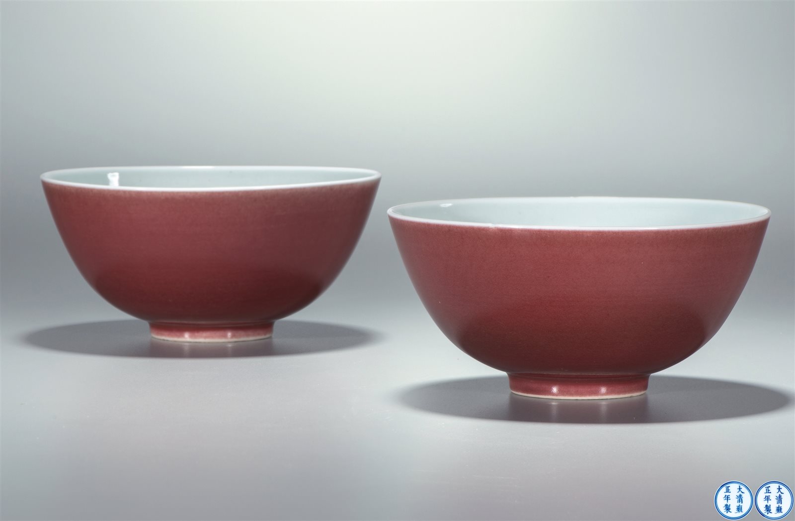 霁红釉碗一对