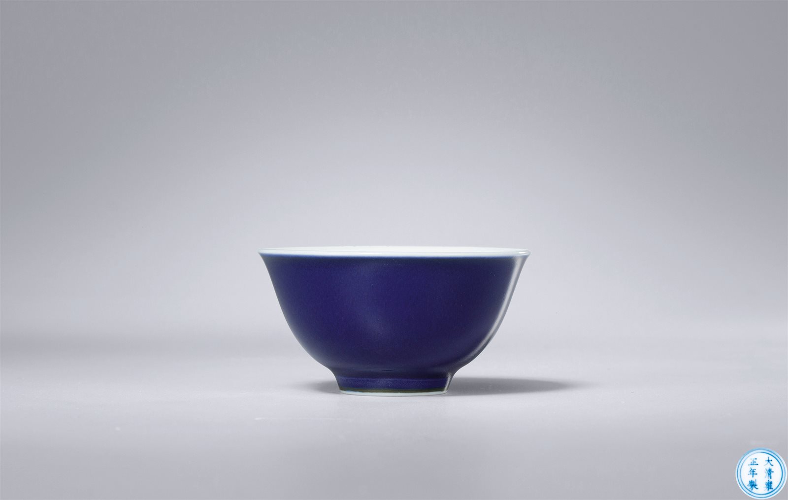 宝石蓝釉小杯