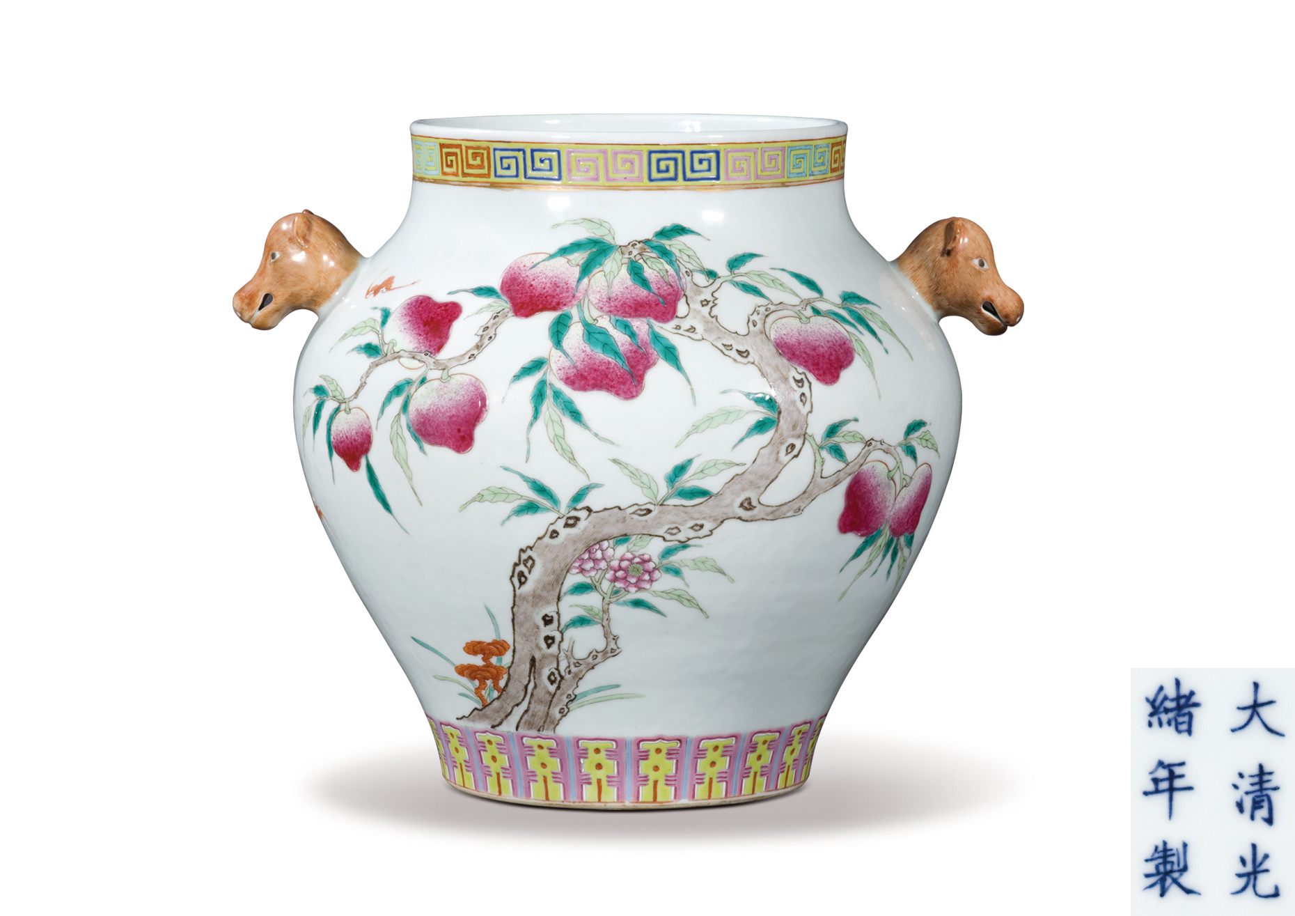 粉彩九桃纹双兽首尊