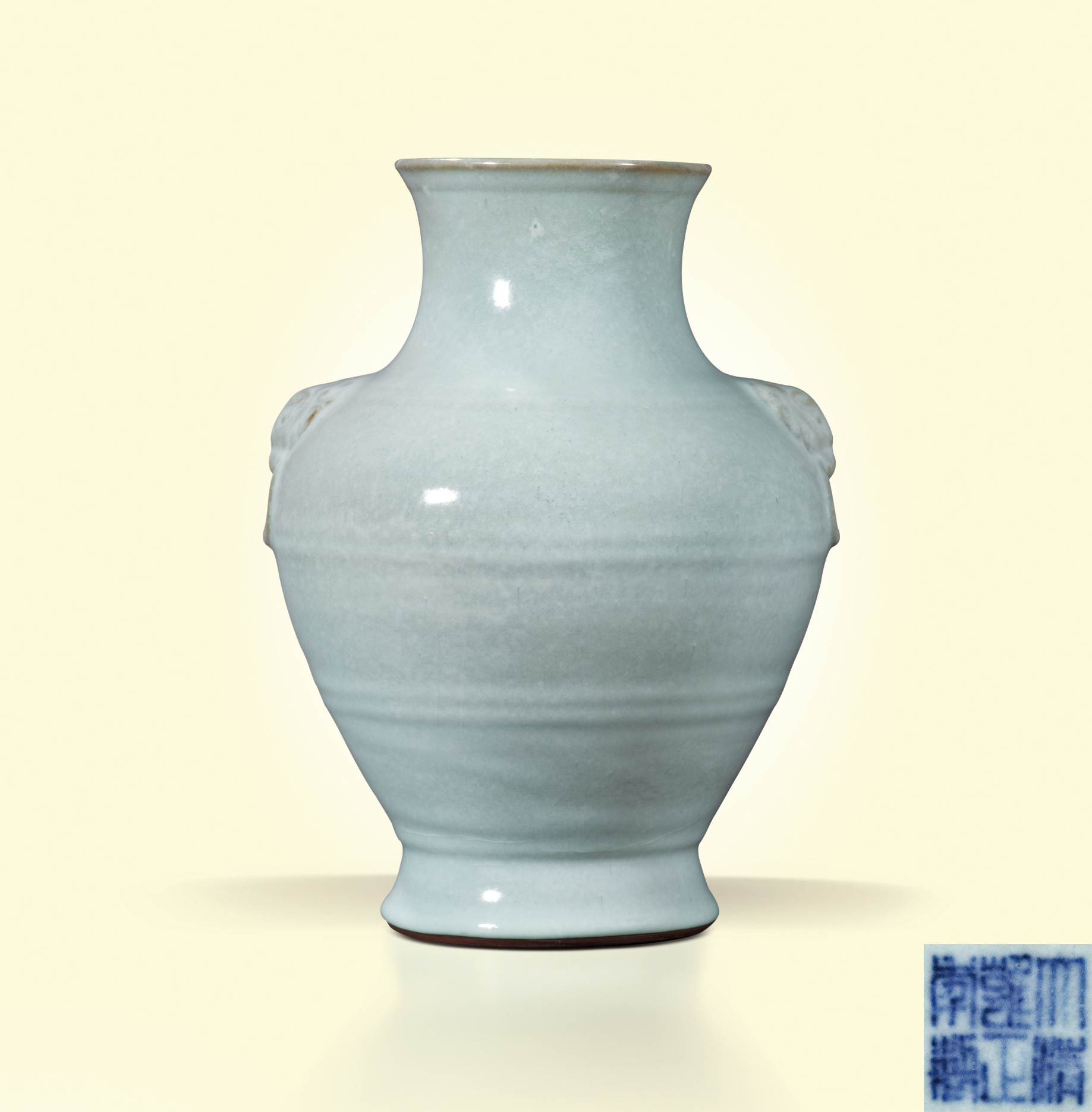 仿官釉铺首尊