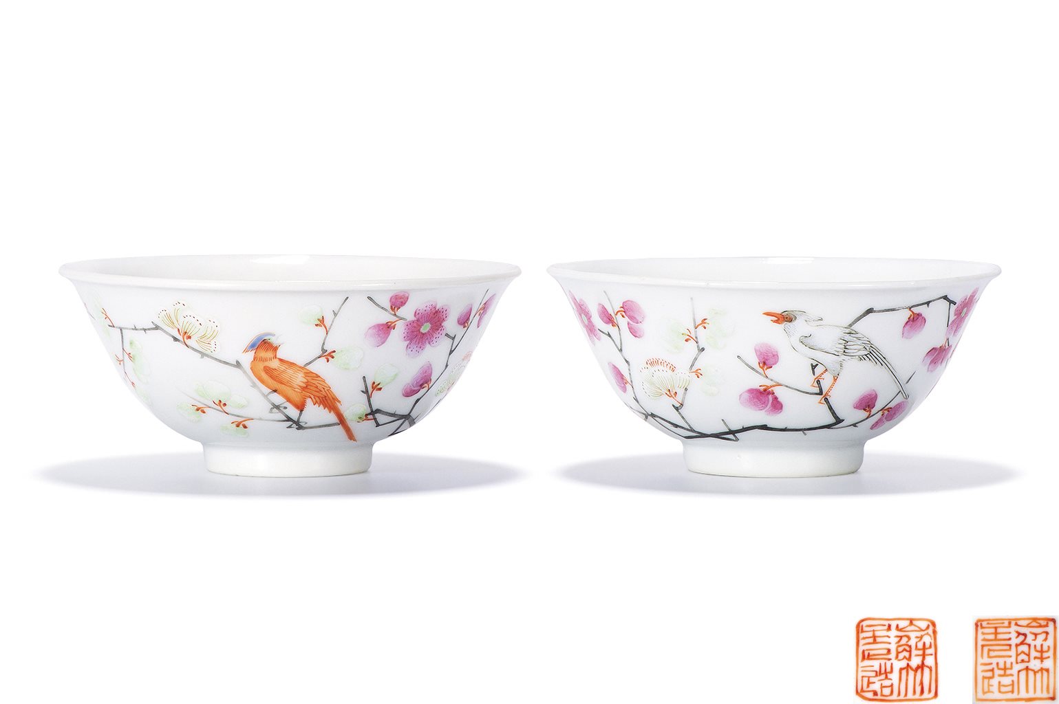 粉彩花鸟纹小杯一对
