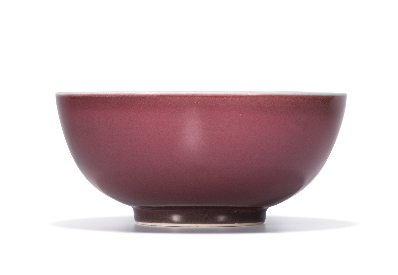 红釉碗