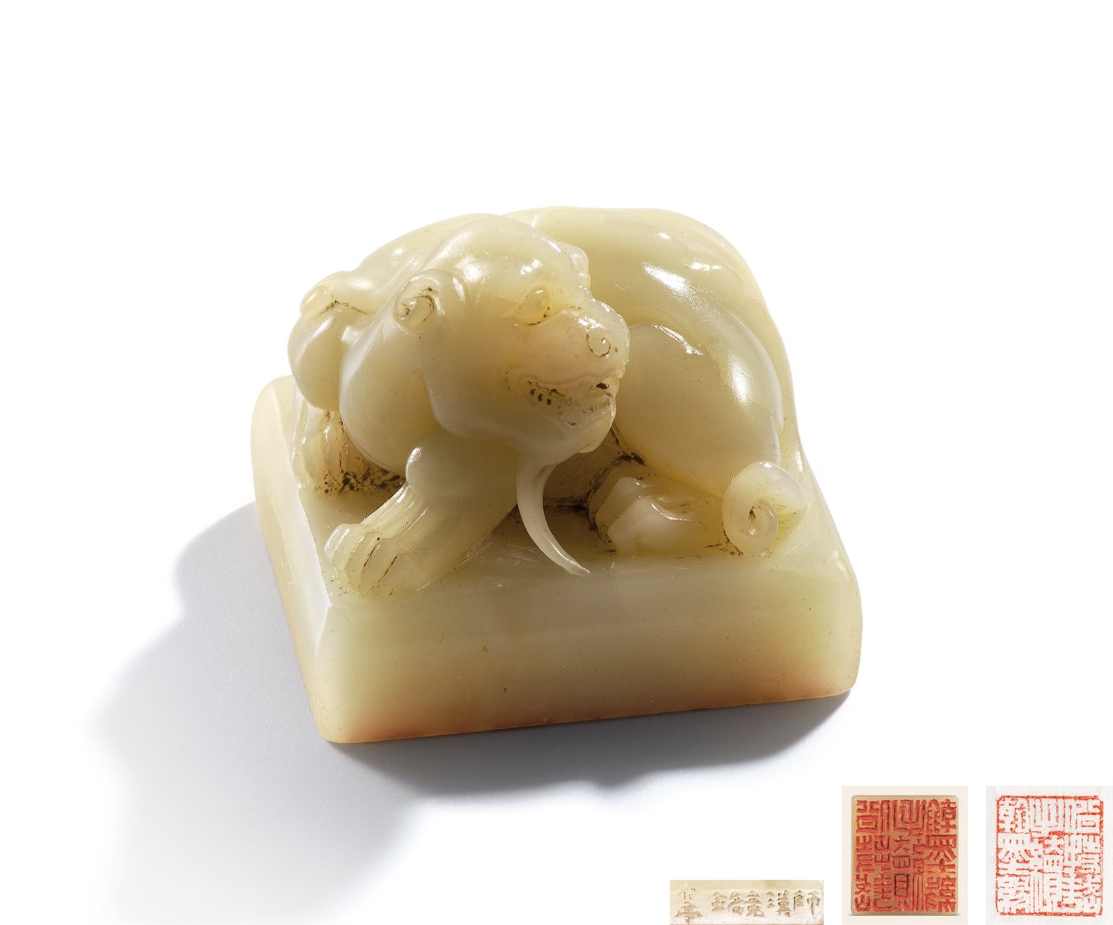 陈玲刻白芙蓉石兽钮印章