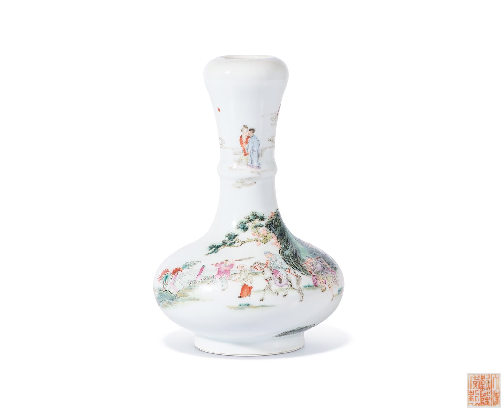 粉彩人物图蒜头瓶