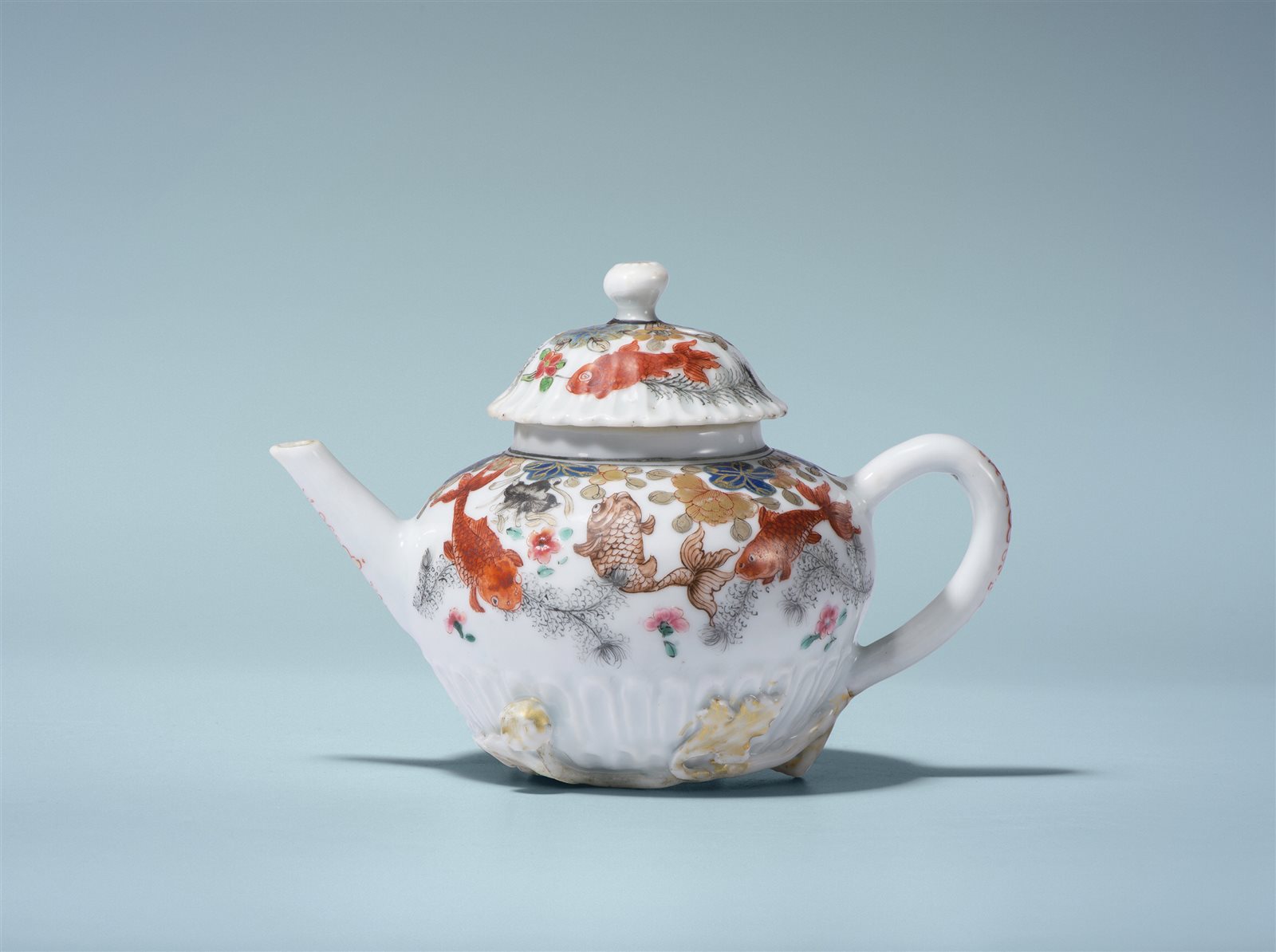 粉彩金玉满堂纹茶壶
