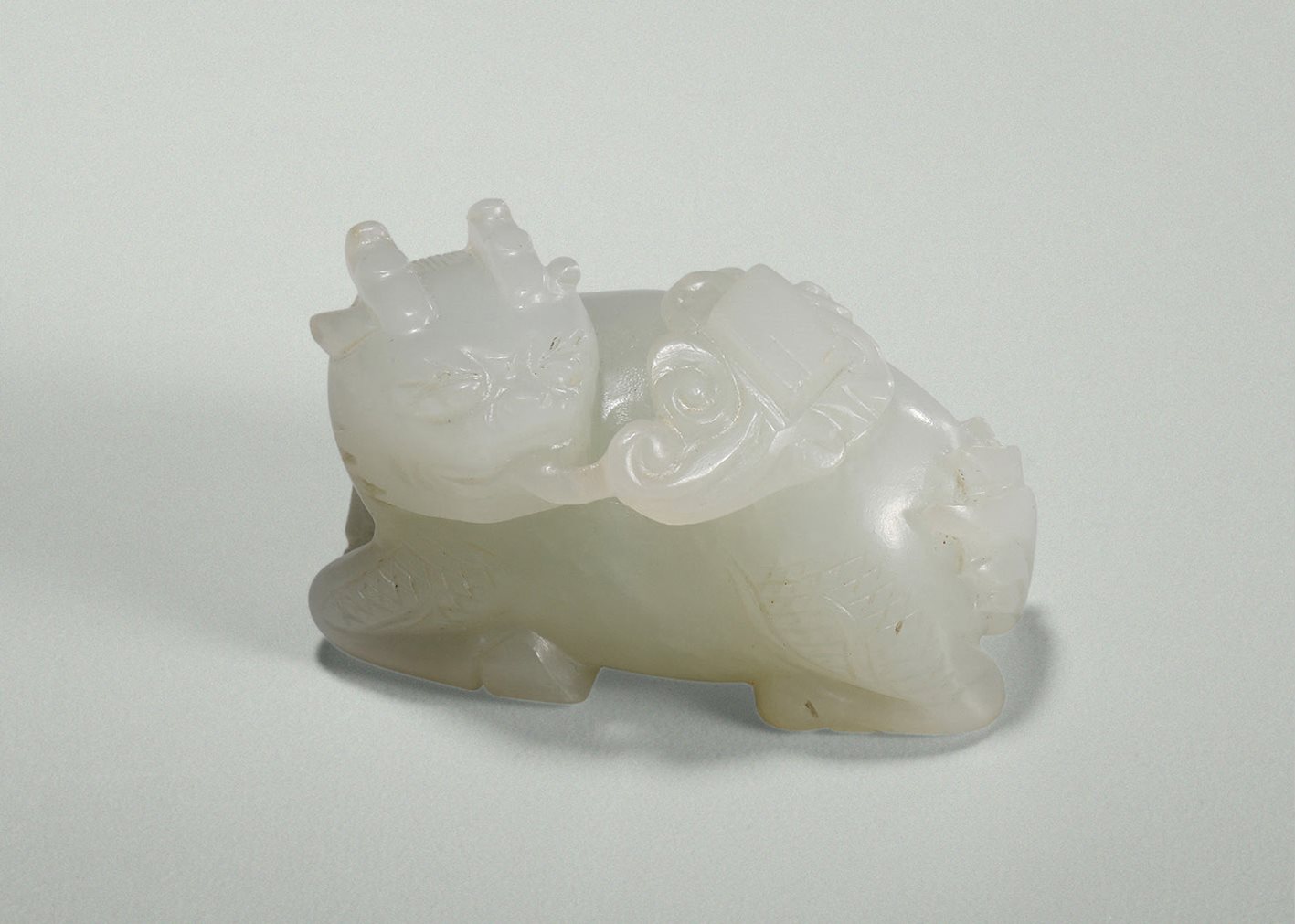 白玉龙马负图小镇纸