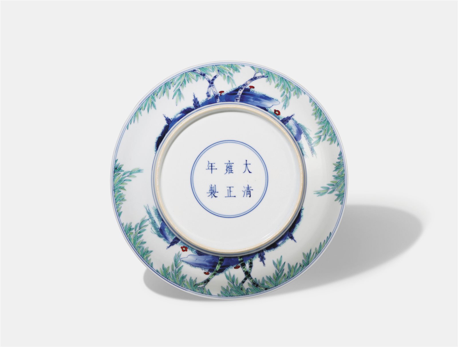 斗彩外灵竹洞石内五福纹盘