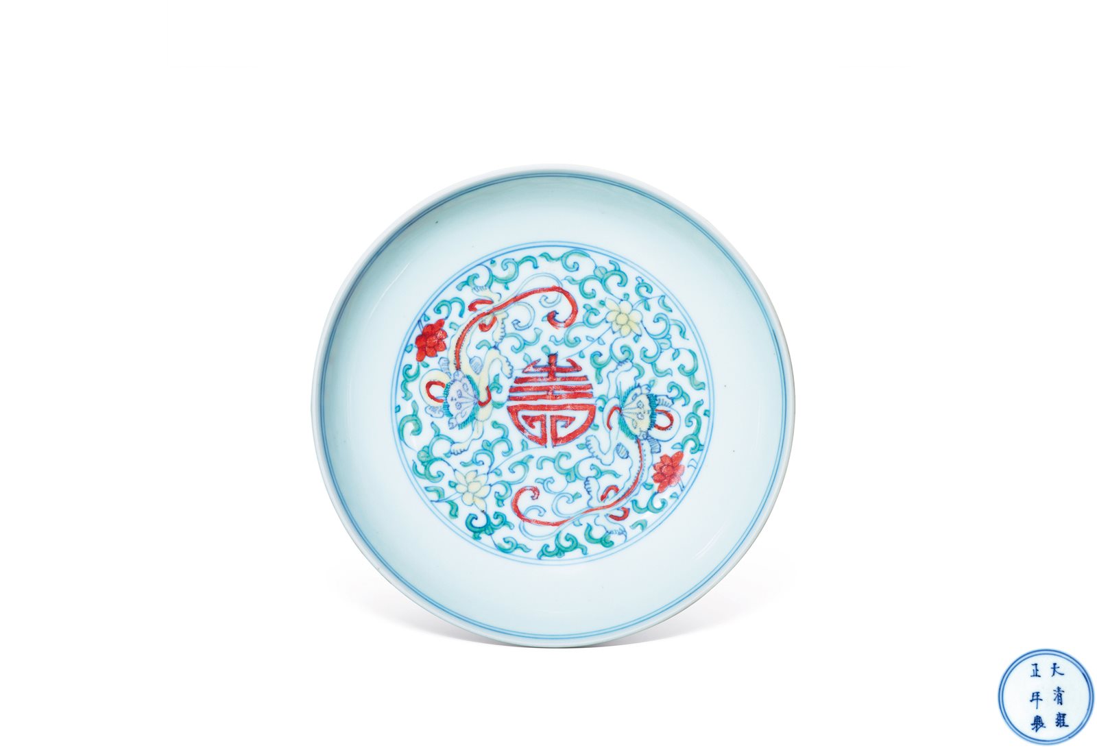 斗彩双龙捧寿图盘