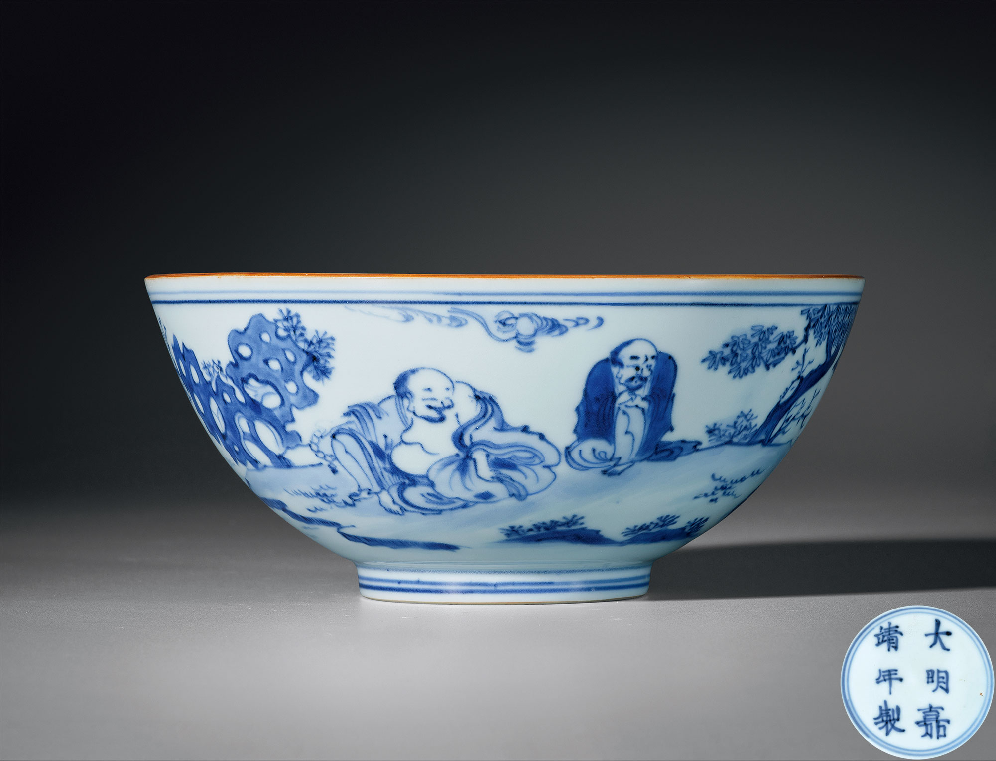 青花“达摩诵经”图碗