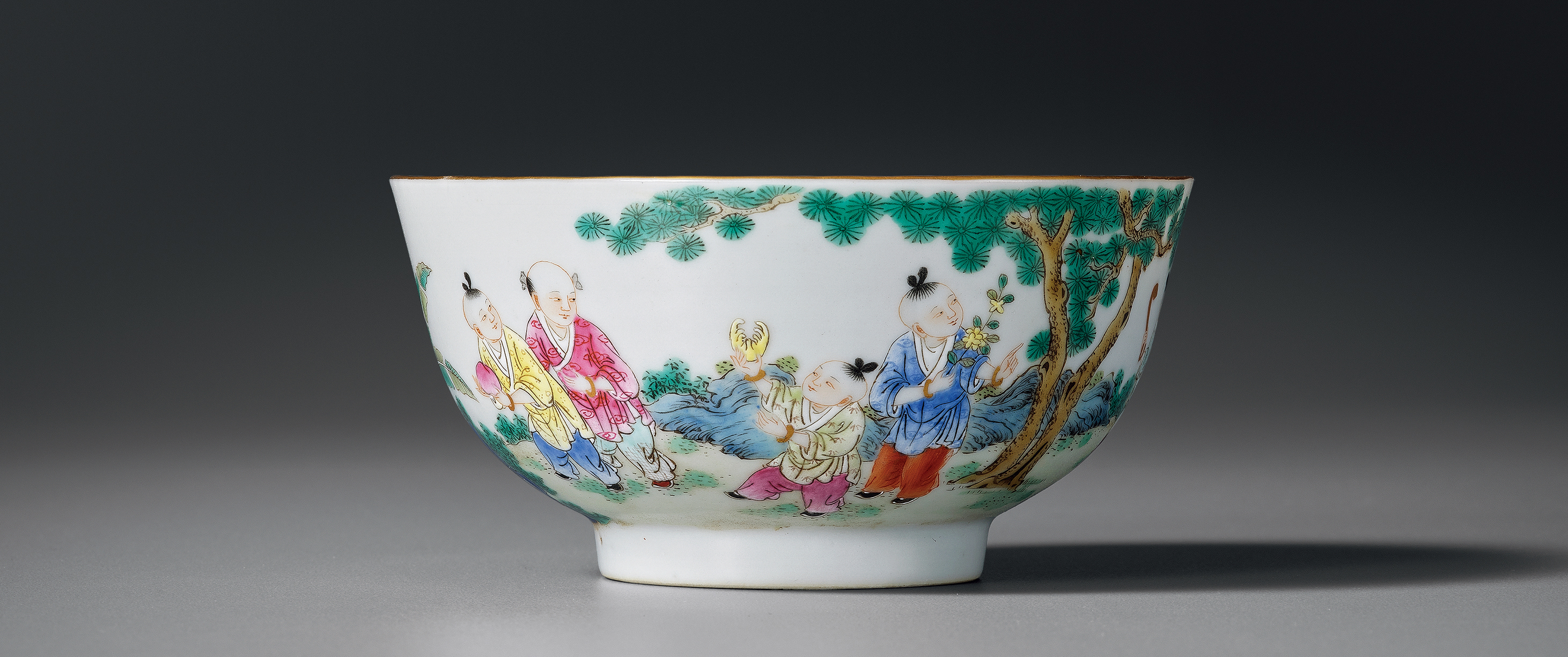 清道光 粉彩婴戏图碗