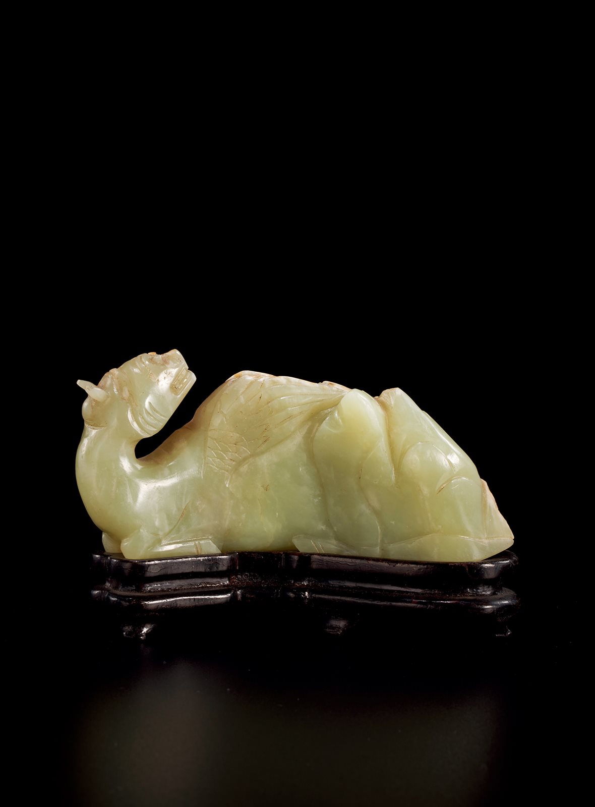 明 黄玉雕天禄摆件