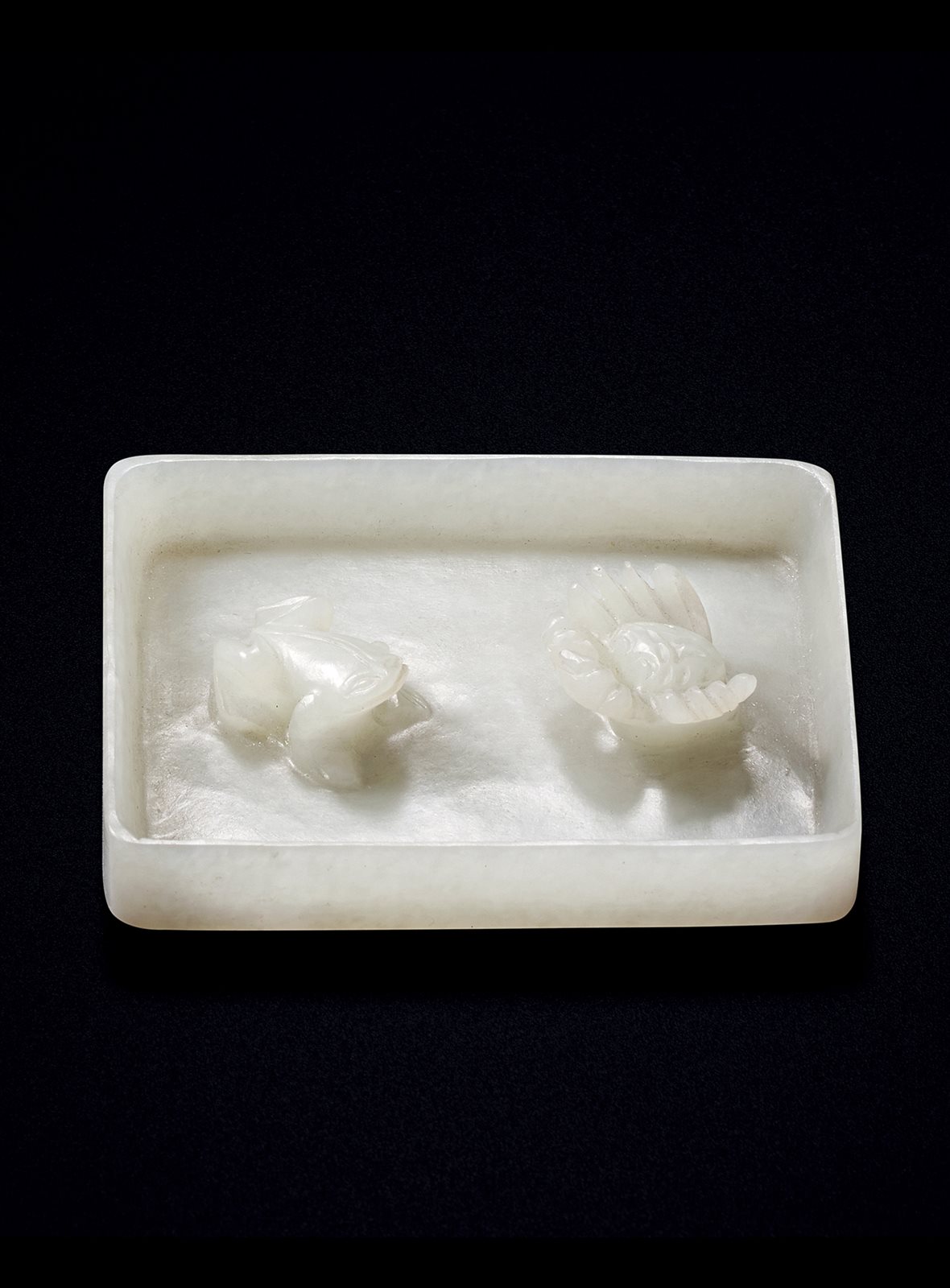 清早期 白玉水塘清趣笔舔