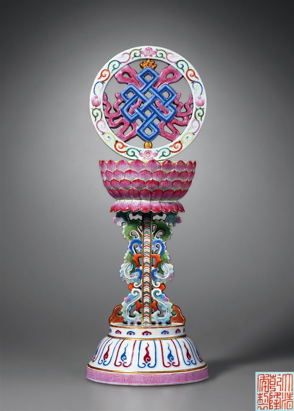 洋彩描金莲托八吉祥佛供(吉祥结)