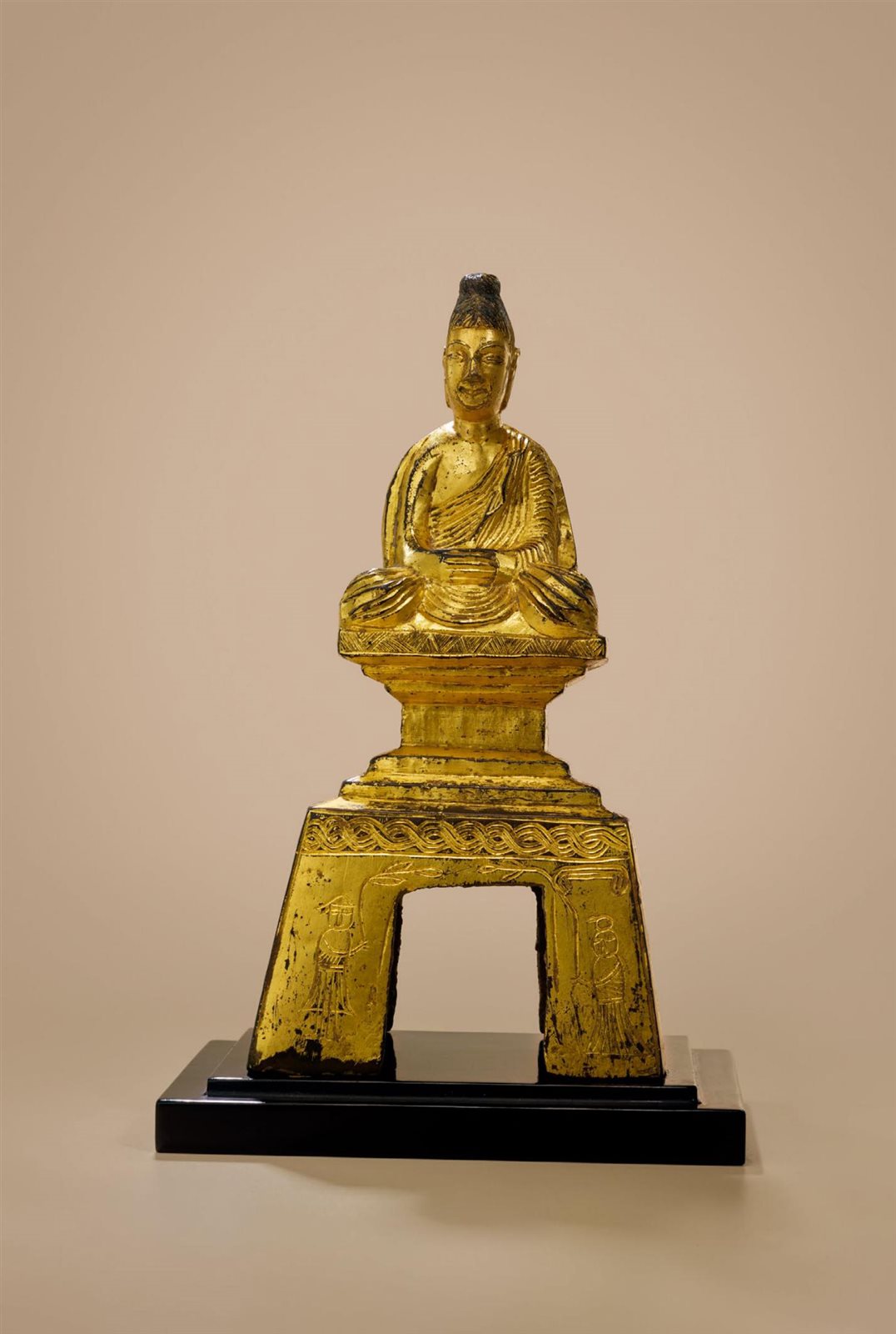 明 佛坐像