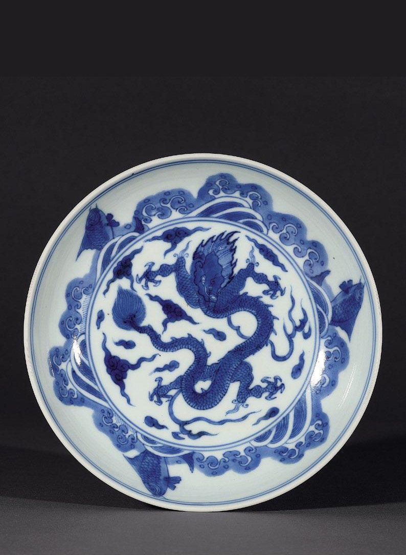 清康熙 青花海水江崖龙纹盘