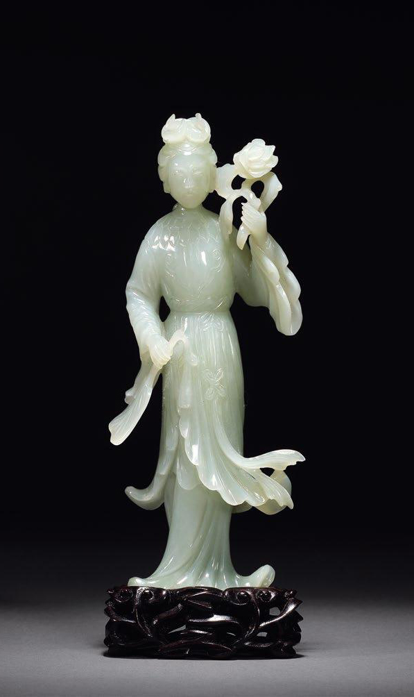 二十世纪 玉雕仕女像