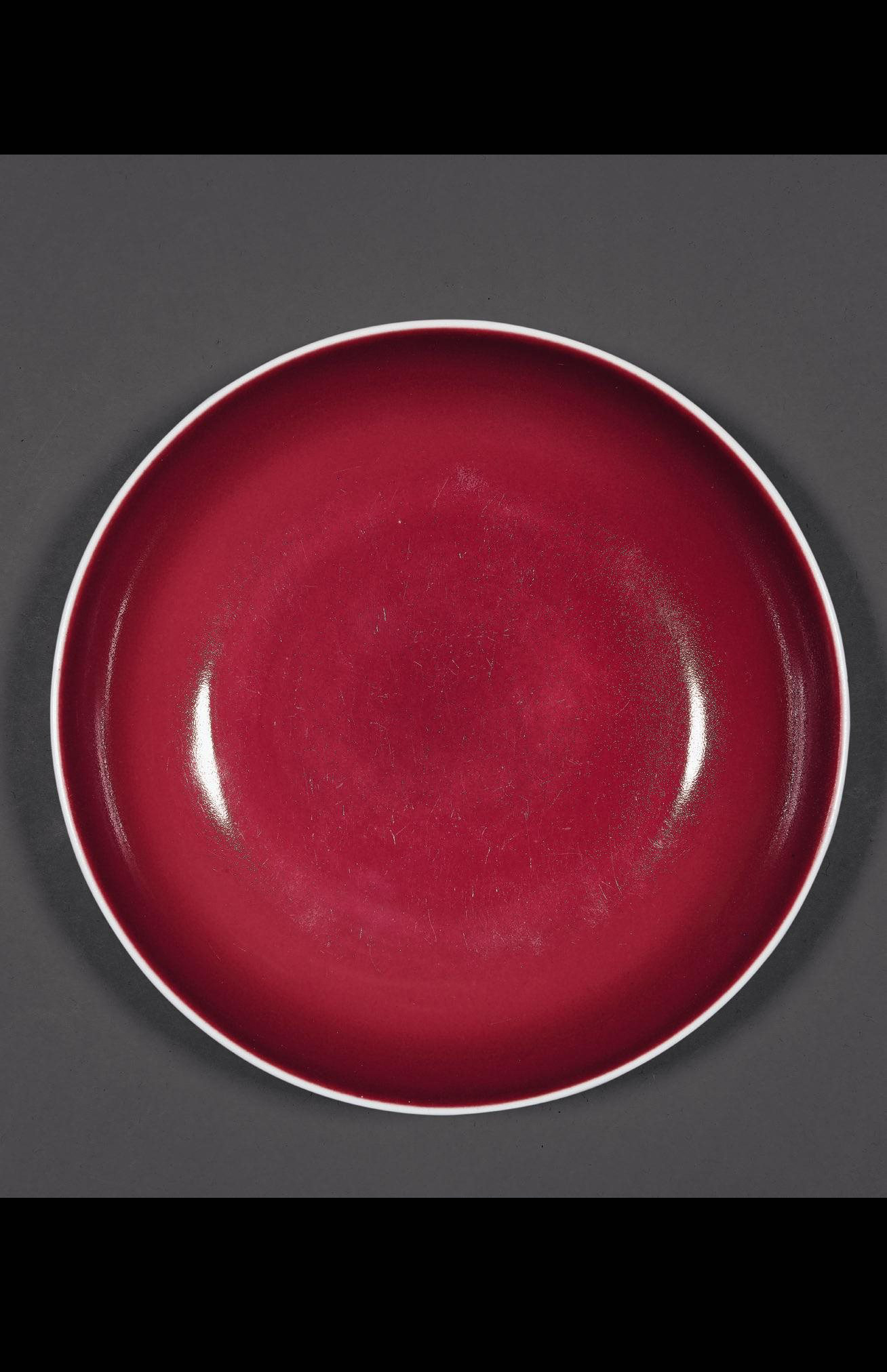 清乾隆 霁红釉盘