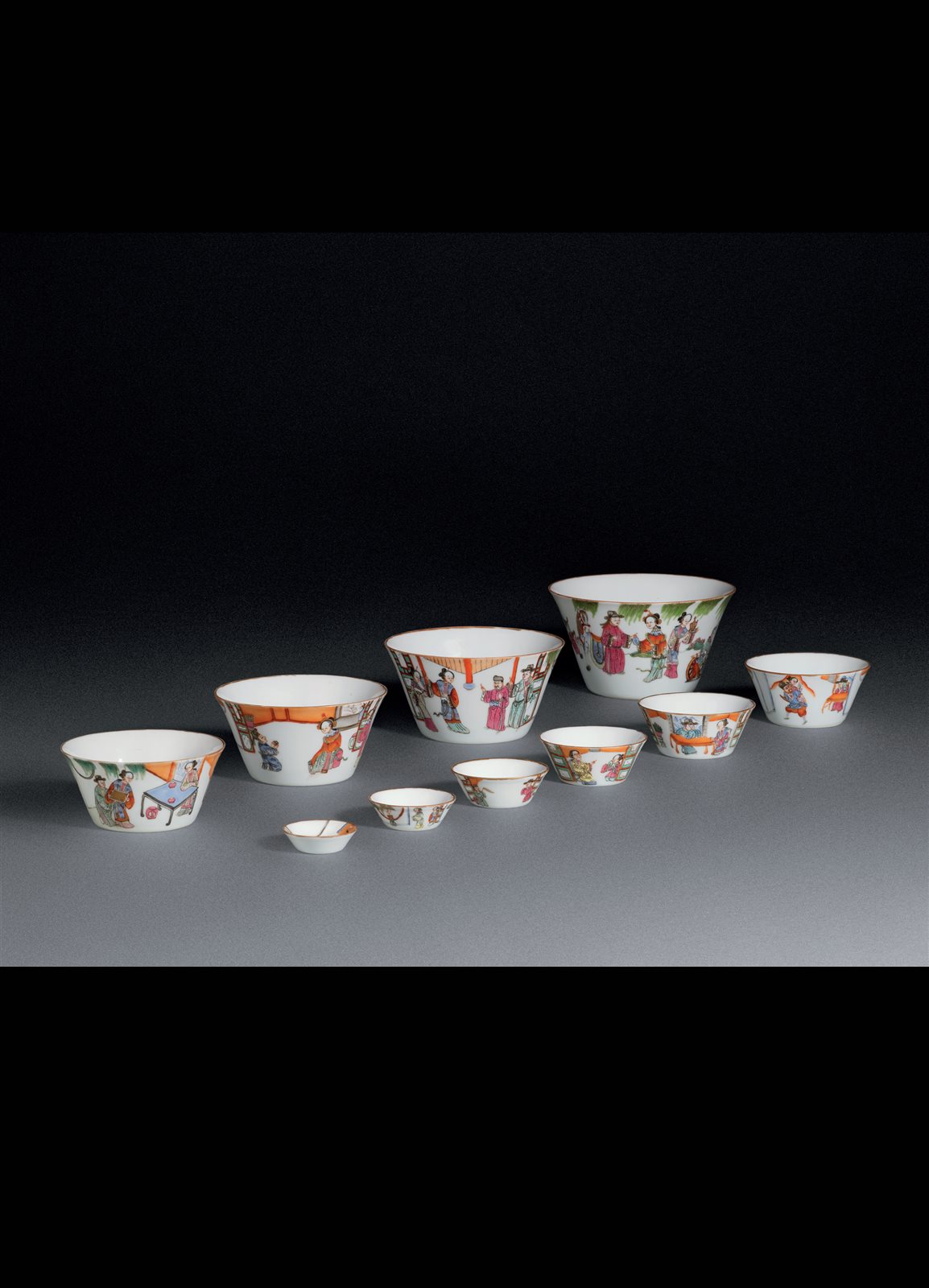 清道光 粉彩西厢记人物故事图套杯