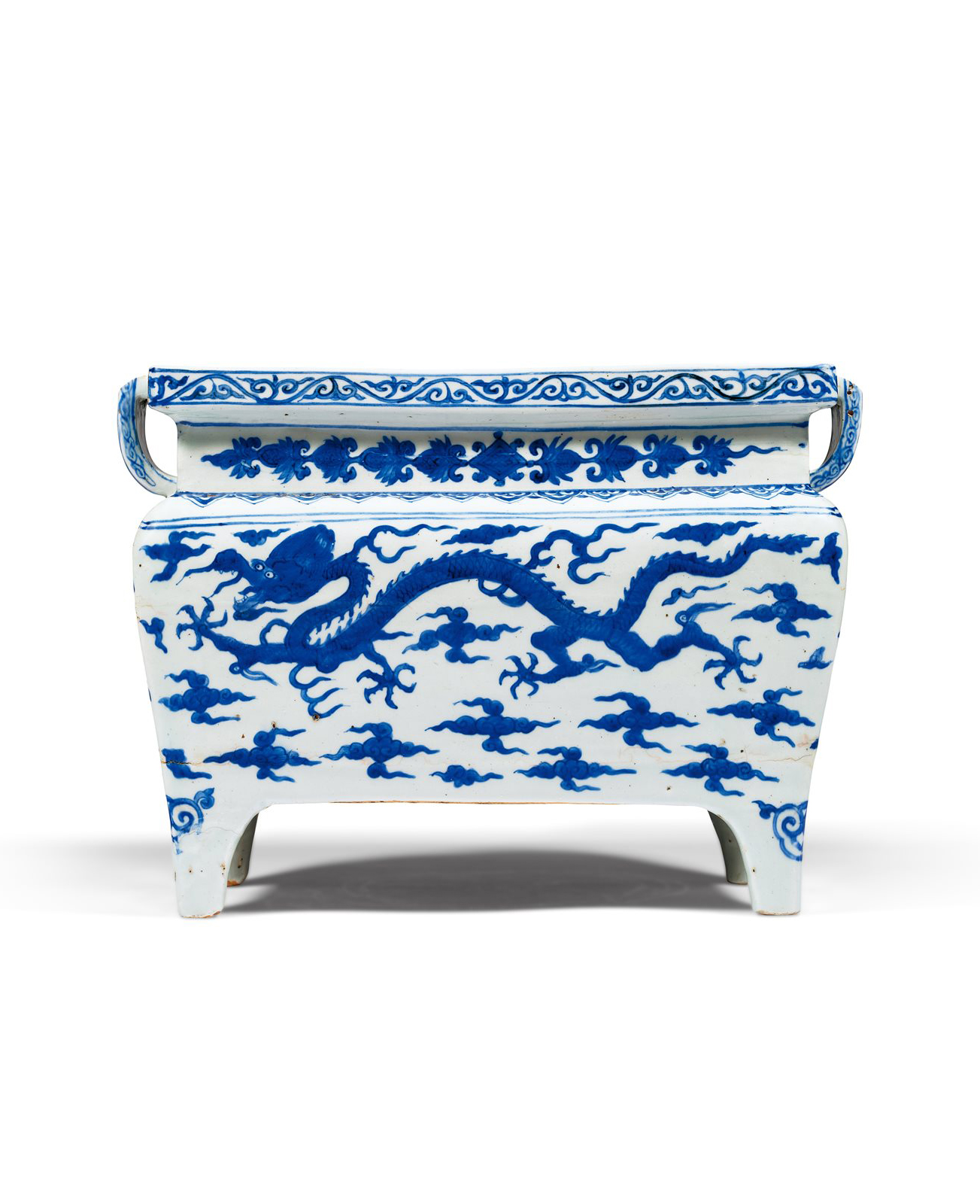 青花云龙纹四足双耳长方炉