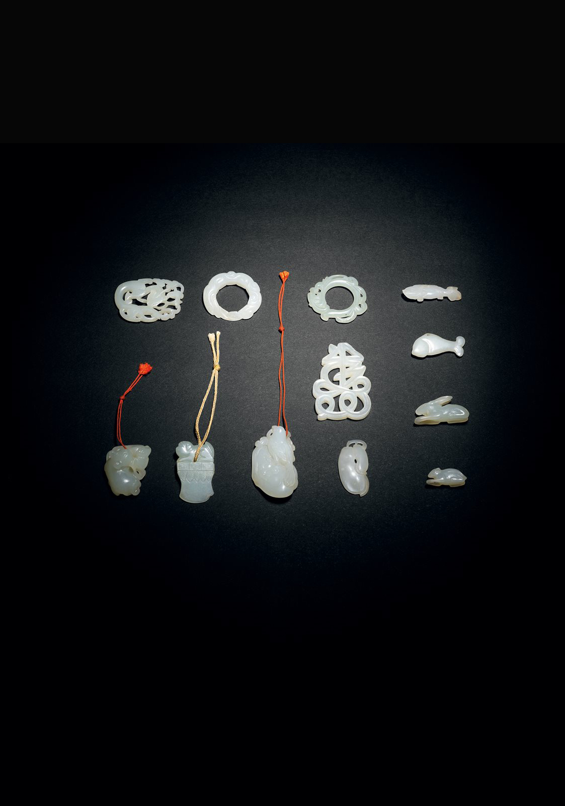 各式白玉挂件（十二件）一盒