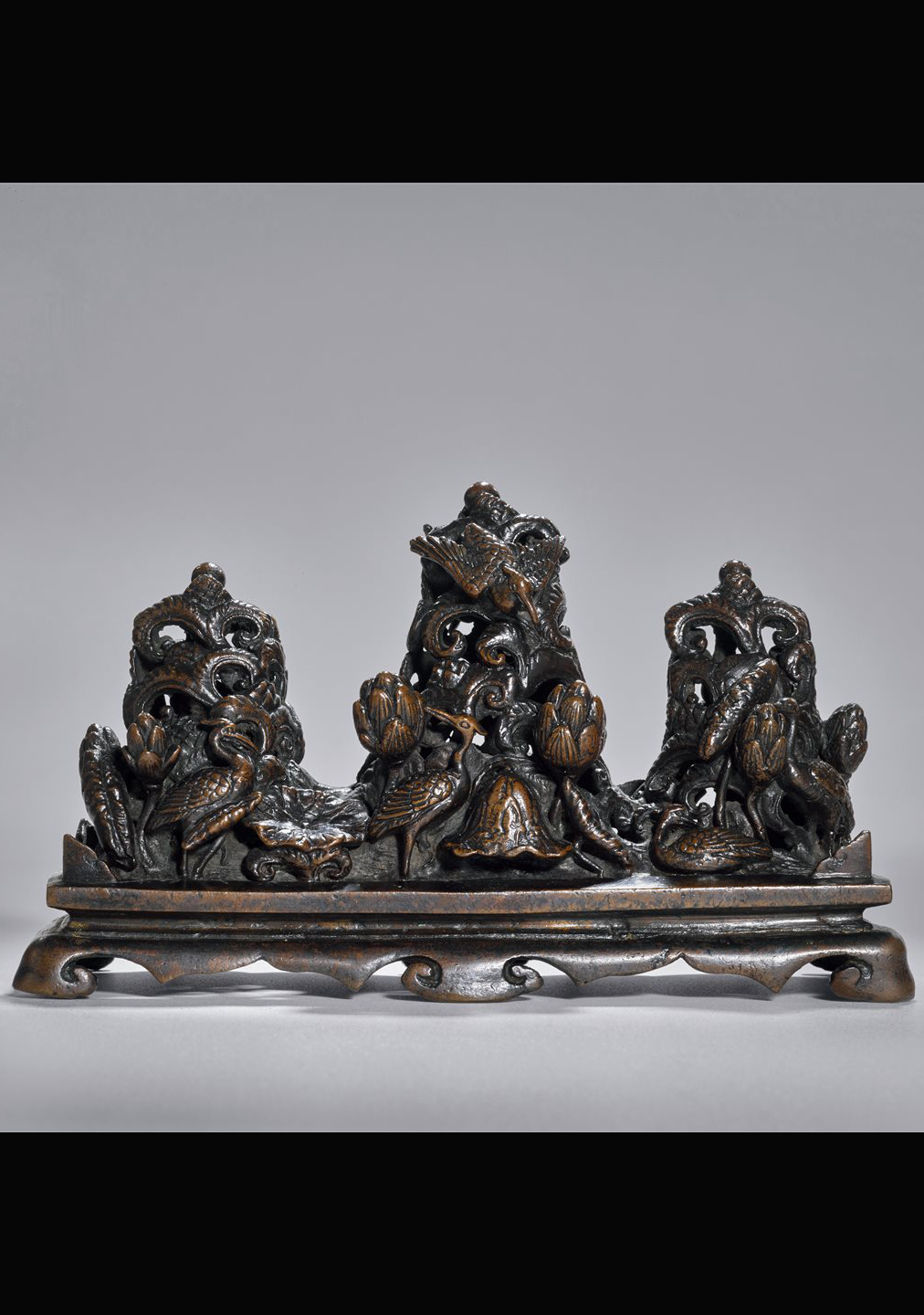 铜镂雕荷塘鸿仪鹭序笔架山