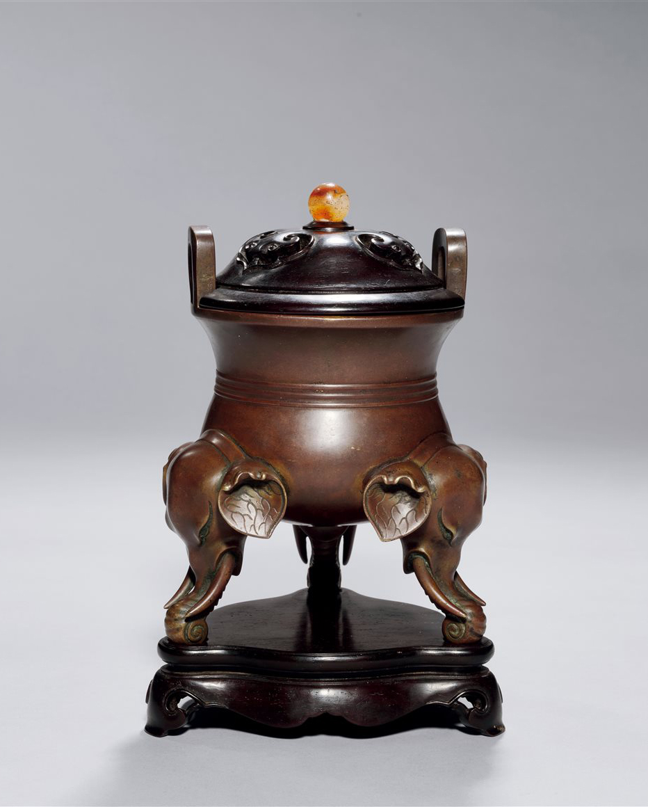 铜象足冲耳炉