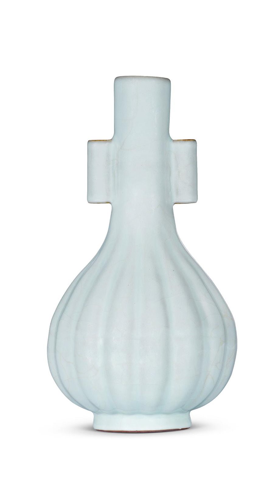 清乾隆 仿官釉瓜棱形贯耳瓶