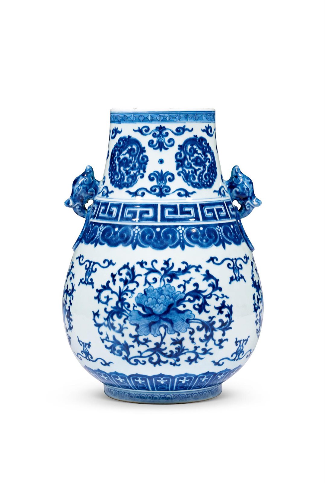 清乾隆 青花团花如意纹双兽耳尊