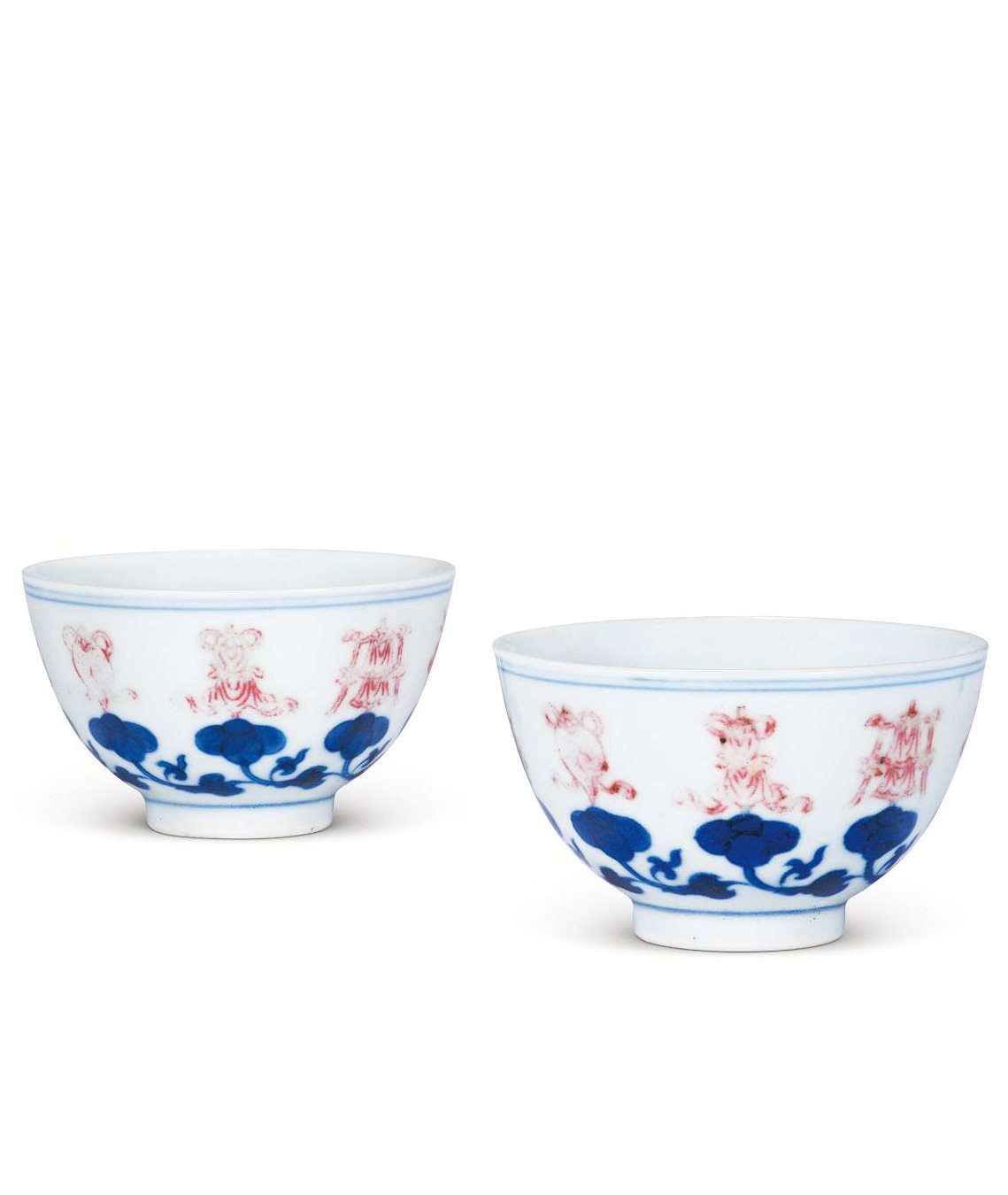 清雍正 青花釉里红莲托八吉祥纹杯一对