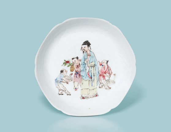 粉彩羲之爱鹅图花口盘