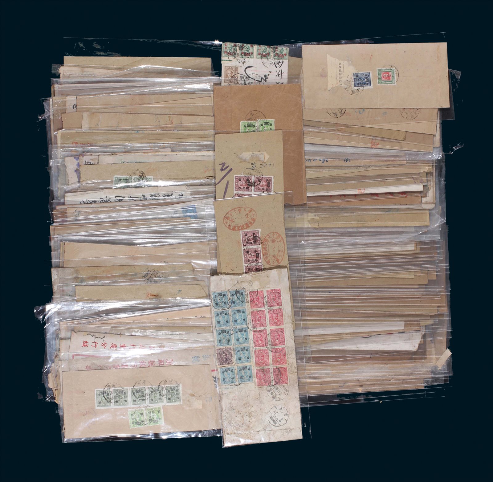 民国贴加盖国币邮票实寄封200枚